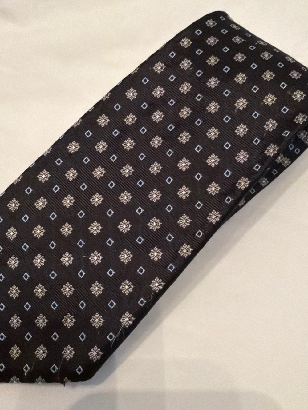 Tom James Black Patterned Men’s Tie - Classic Formal Accessory